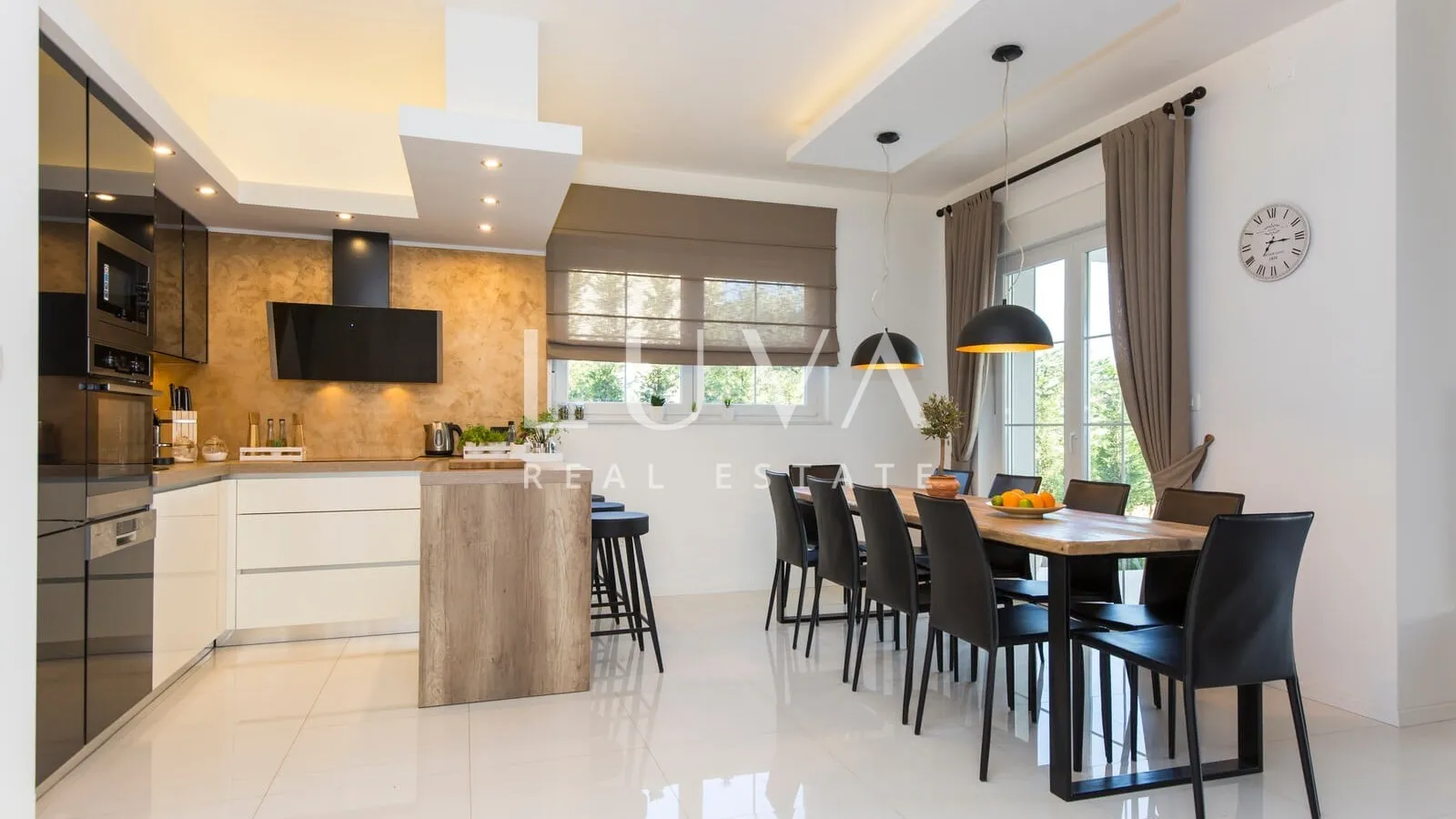 Istra, Labin, luksuzna vila s pogledom na more, 240 m2 za prodaju