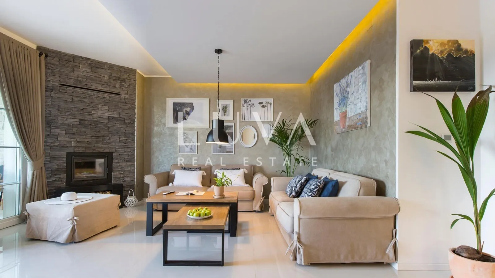 Istra, Labin, luksuzna vila s pogledom na more, 240 m2 za prodaju