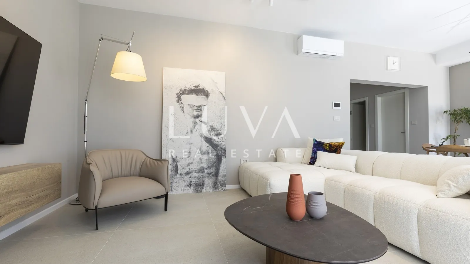 Split, luxuriöse Villa mit Meerblick, 220 m² zur langfristigen Miete