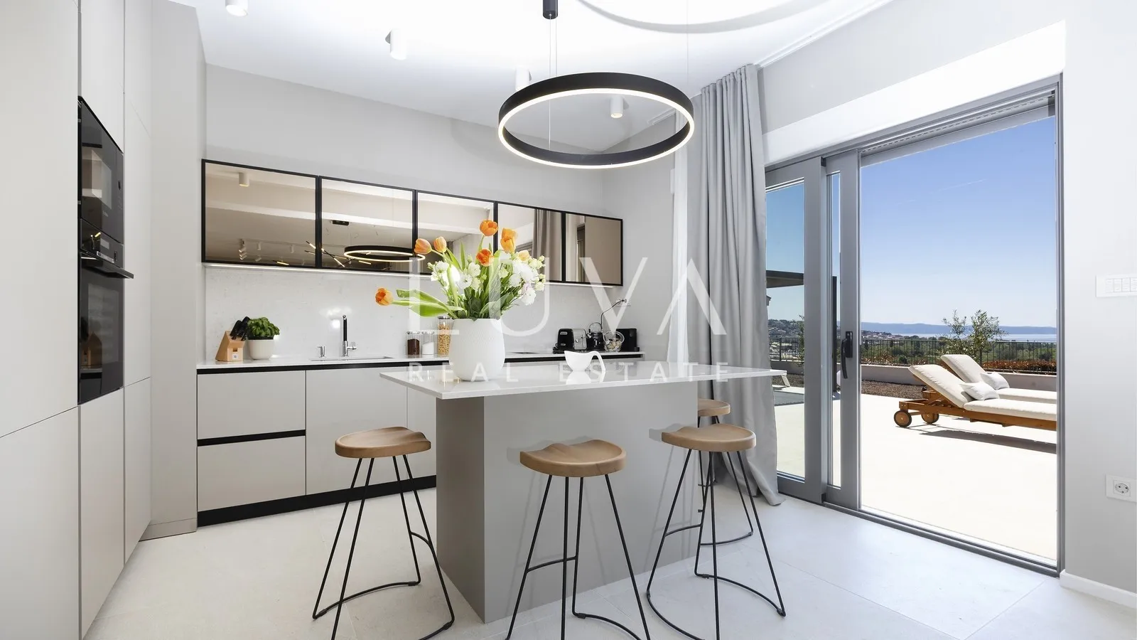 Split, luxuriöse Villa mit Meerblick, 220 m² zur langfristigen Miete