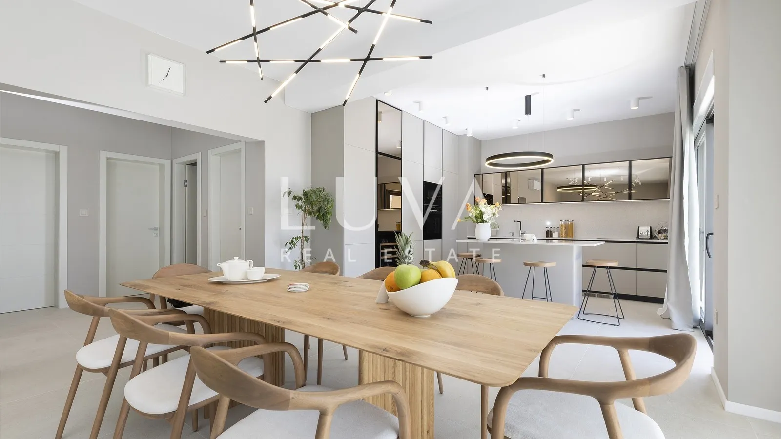 Split, luxuriöse Villa mit Meerblick, 220 m² zur langfristigen Miete