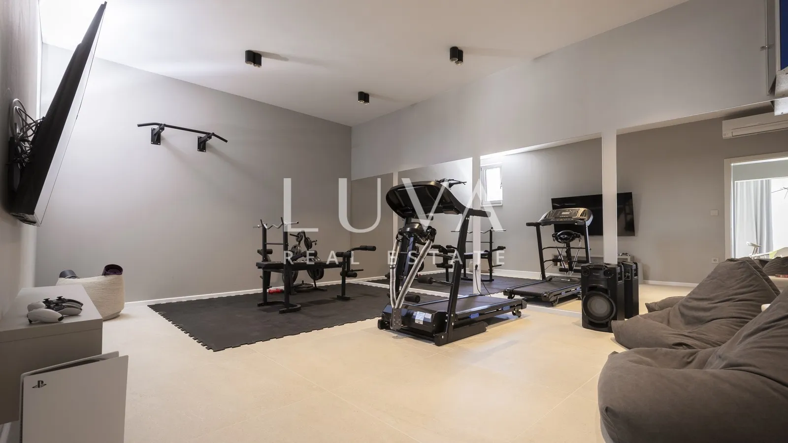 Split, luxuriöse Villa mit Meerblick, 220 m² zur langfristigen Miete