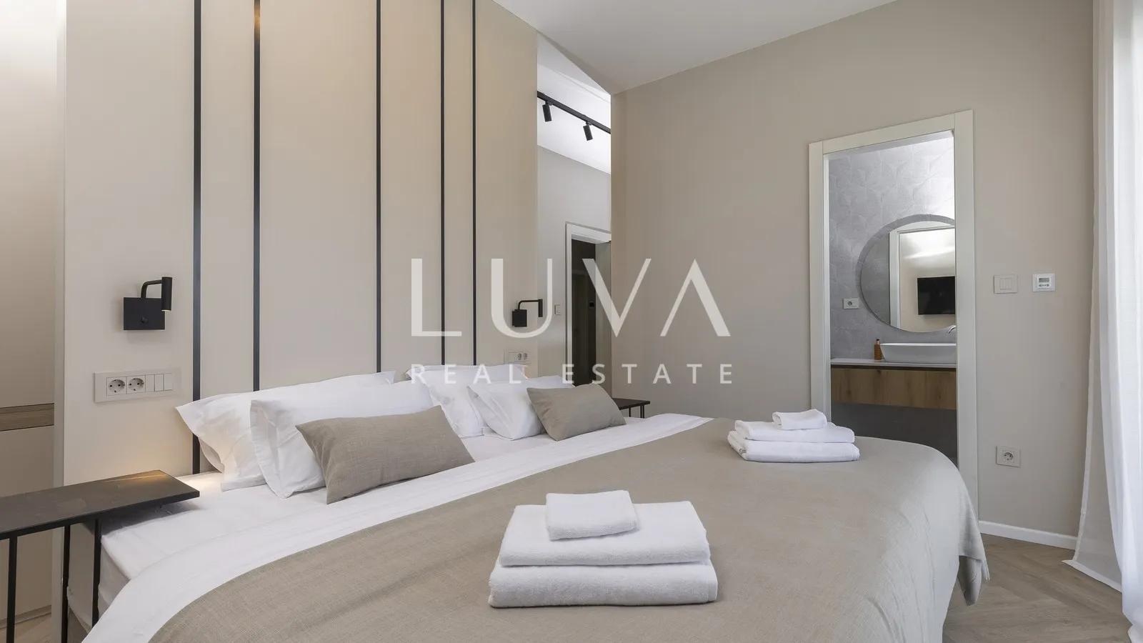 Split, luxuriöse Villa mit Meerblick, 220 m² zur langfristigen Miete
