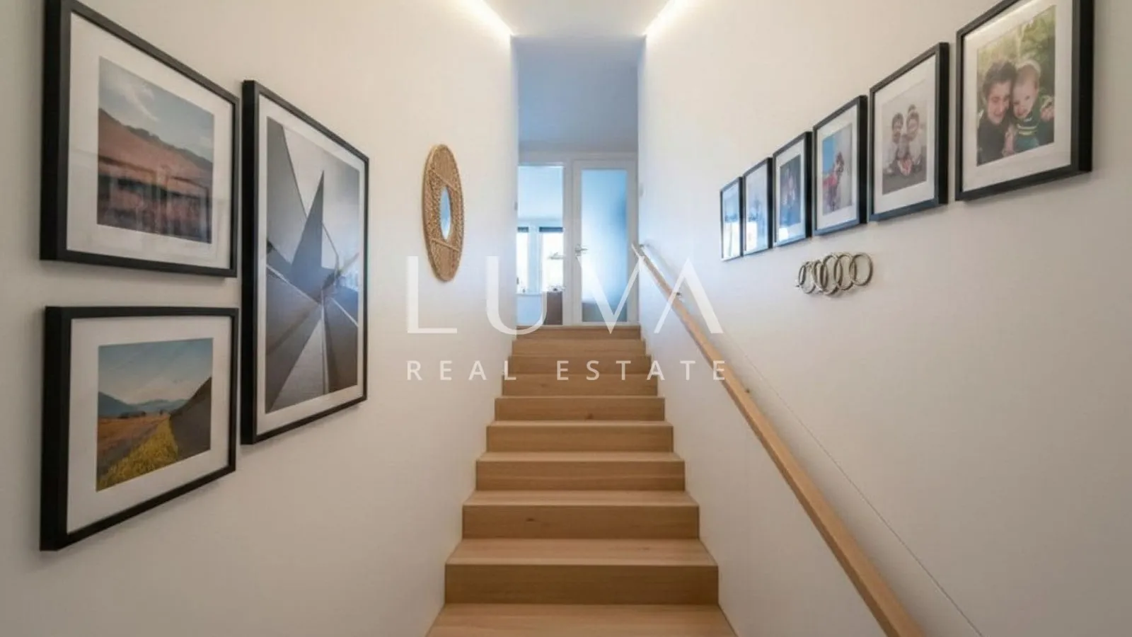 Zagreb, Britanski trg, 4s stan za renovaciju, 142 m²