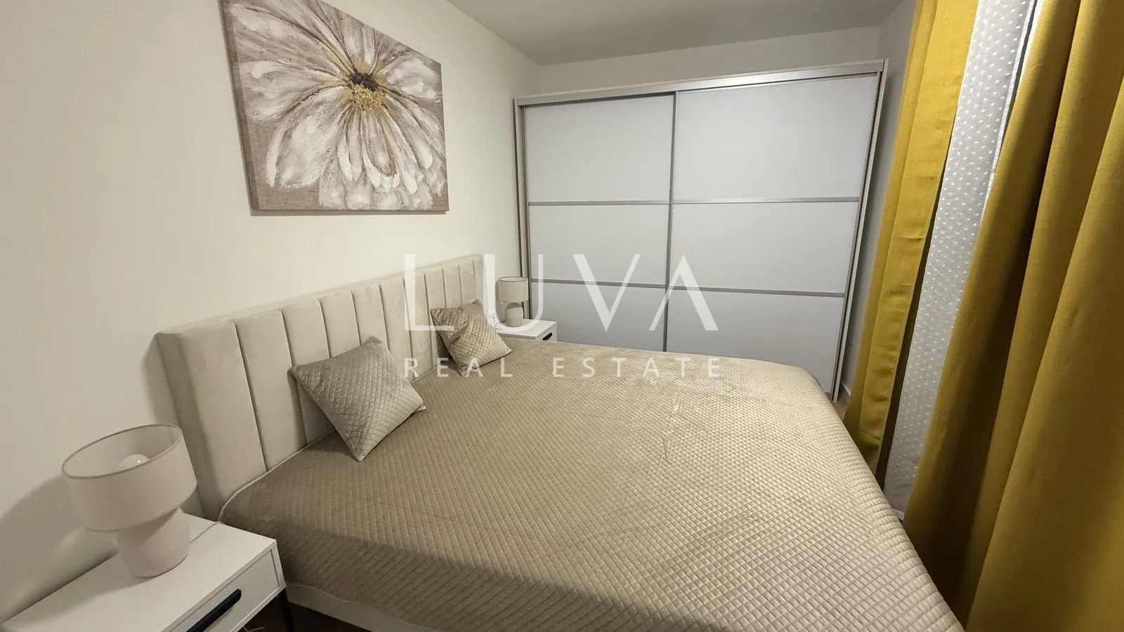 Zagreb, Vukomerec, novouređeni stan s 2S, 84 m²