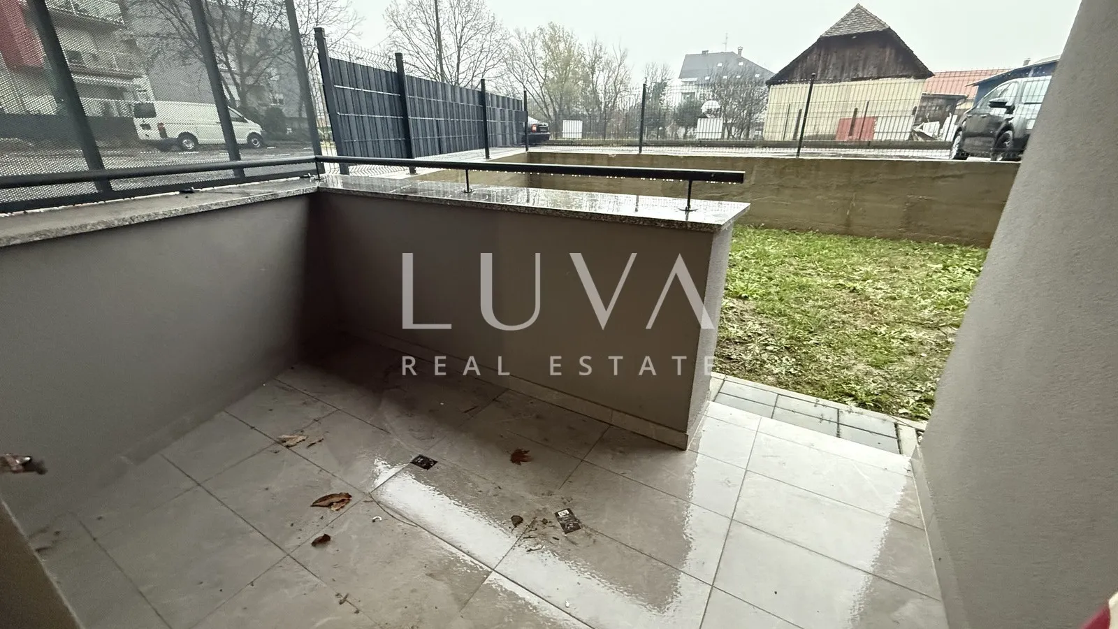 Zagreb, Vukomerec, novouređeni stan s 2S, 84 m²