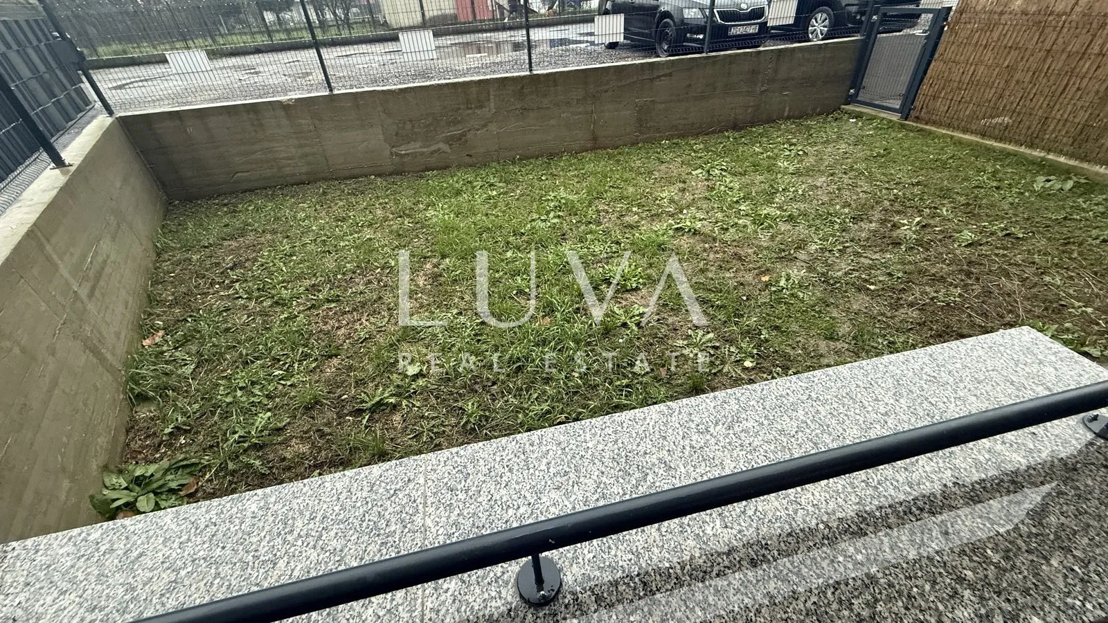 Zagreb, Vukomerec, novouređeni stan s 2S, 84 m²