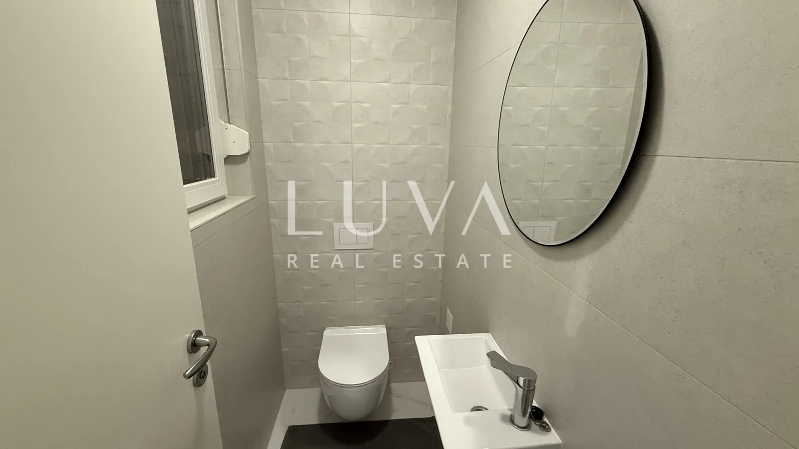 Zagreb, Vukomerec, novouređeni stan s 2S, 84 m²