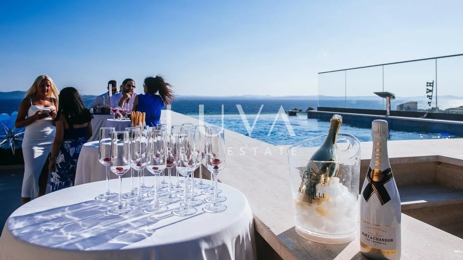 Zadar, Kožino, sale of a luxury penthouse with a pool by the sea