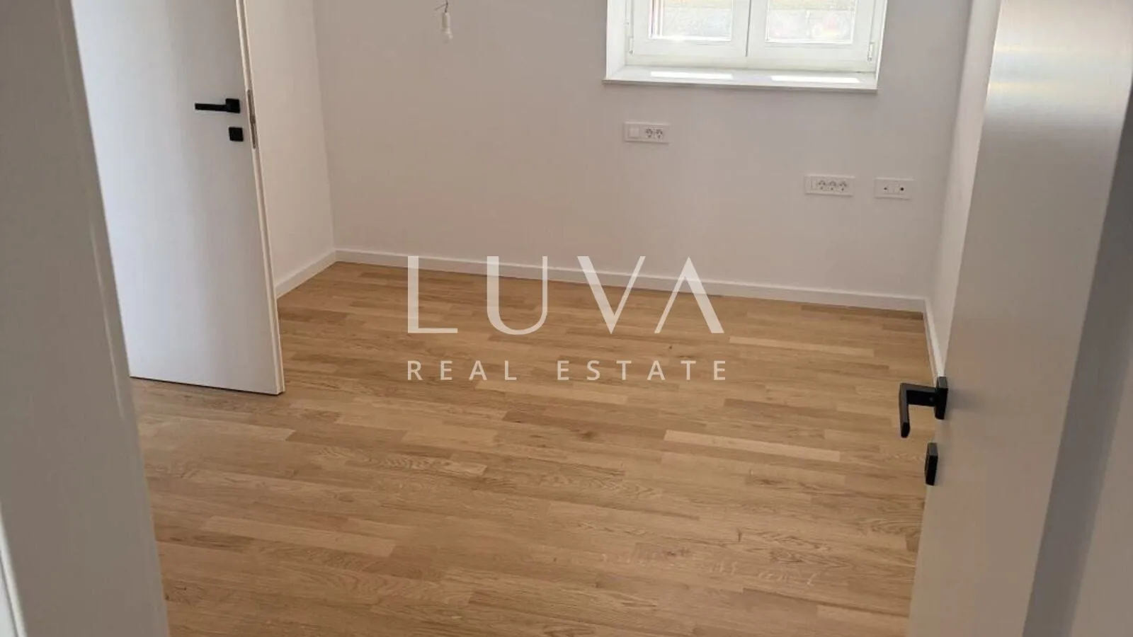 Zaprešić, novogradnja, stan/poslovni prostor, 160 m²