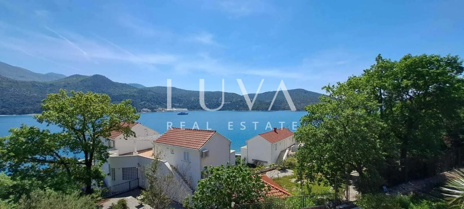 Dubrovnik, Slano, stone house by the sea for sale