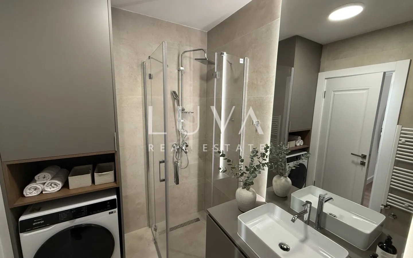 Zagreb, Borovje, 52 m² Wohnung zur Miete mit 2 Garagenstellplätzen
