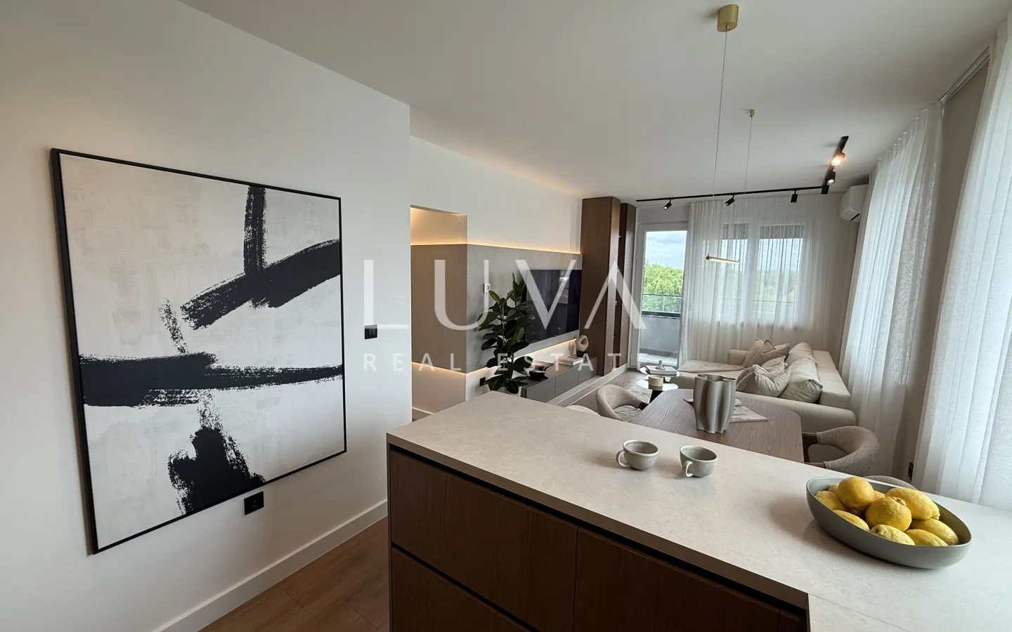 Zagreb, Borovje, 52 m² Wohnung zur Miete mit 2 Garagenstellplätzen