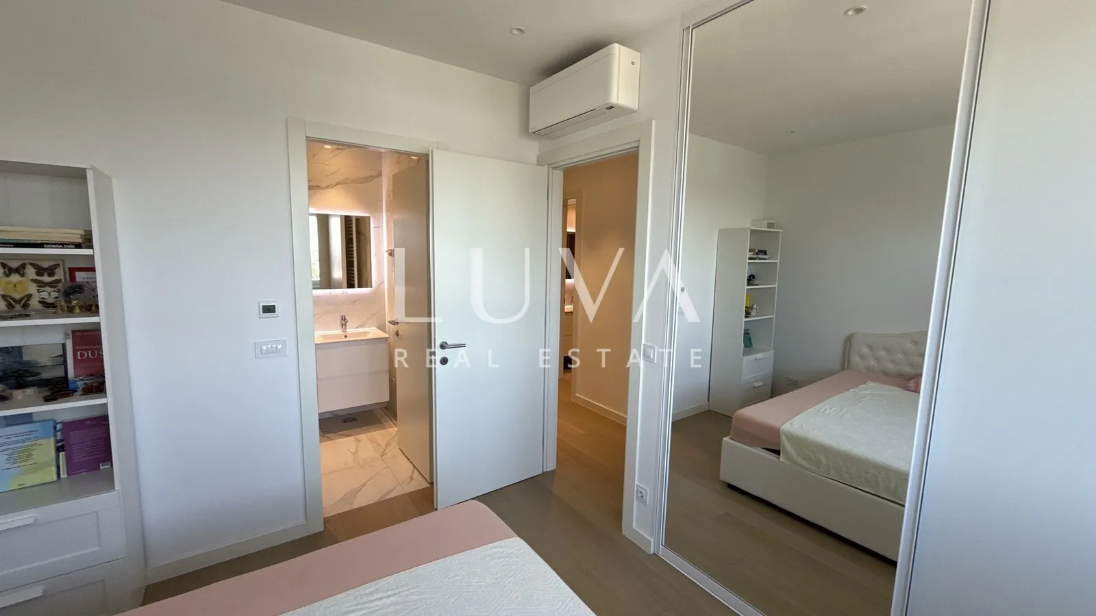 Zagreb, Heinzelova ulica, VMD, 4S stan sa saunom i garažom, NKP 128 m²