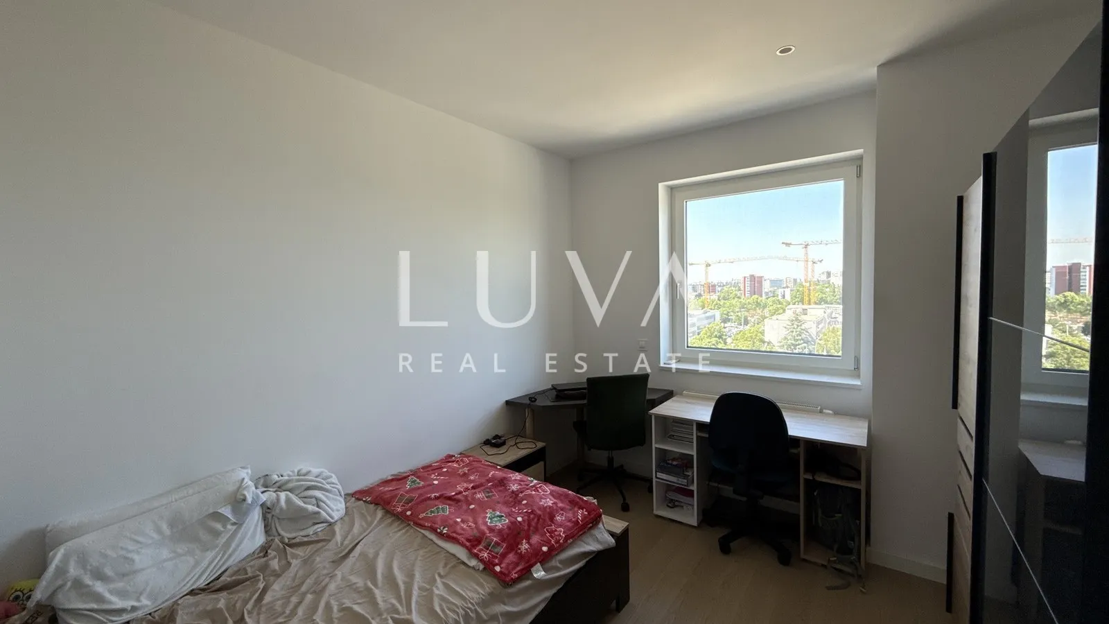 Zagreb, Heinzelova ulica, VMD, 4S stan sa saunom i garažom, NKP 128 m²