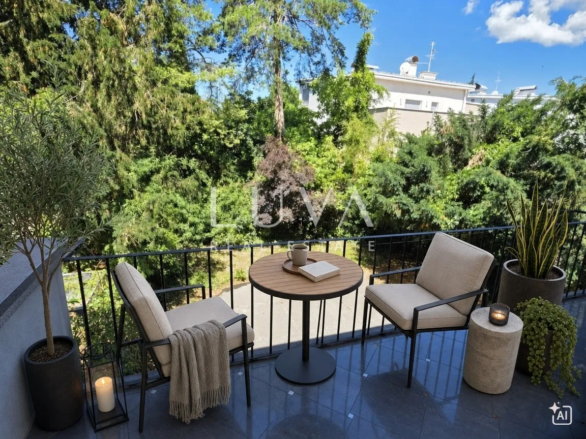 Zagreb, Tuškanac, semi detached house for renovation for sale