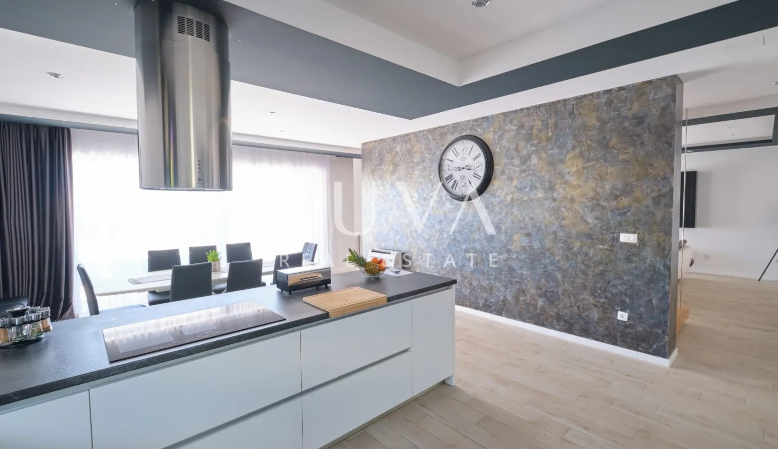 Kaštel Stari, vila 324 m² s bazenom i pogledom na more na prodaju