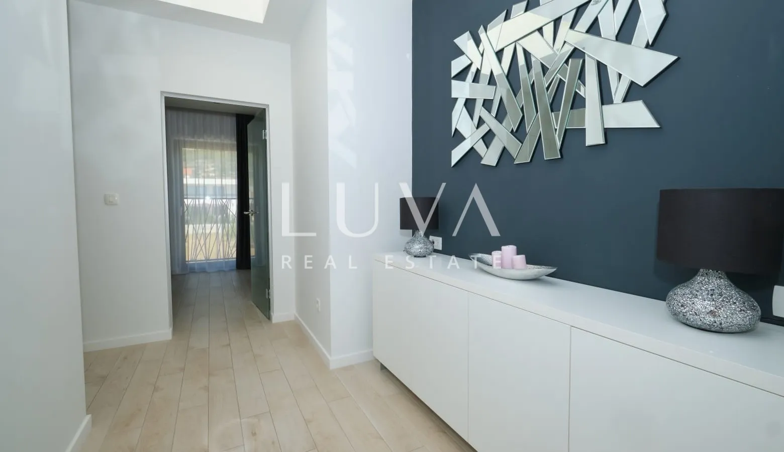 Kaštel Stari, vila 324 m² s bazenom i pogledom na more na prodaju