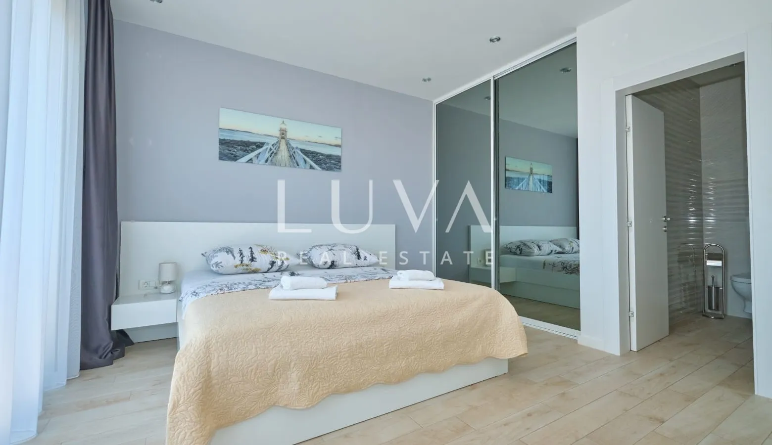 Kaštel Stari, vila 324 m² s bazenom i pogledom na more na prodaju