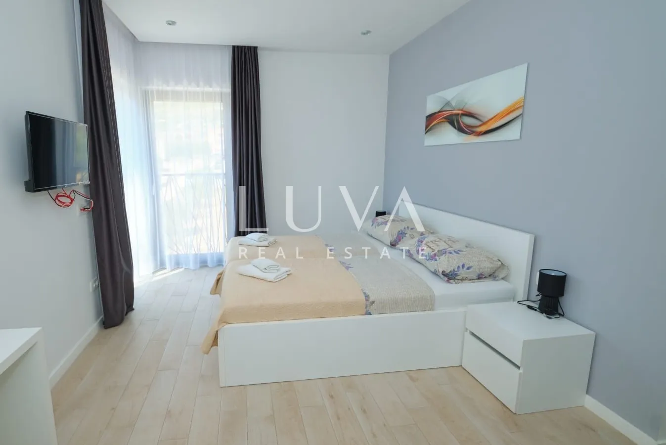 Kaštel Stari, vila 324 m² s bazenom i pogledom na more na prodaju