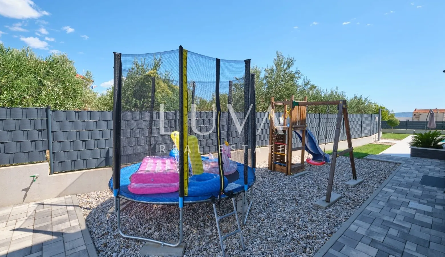 Kaštel Stari, vila 324 m² s bazenom i pogledom na more na prodaju