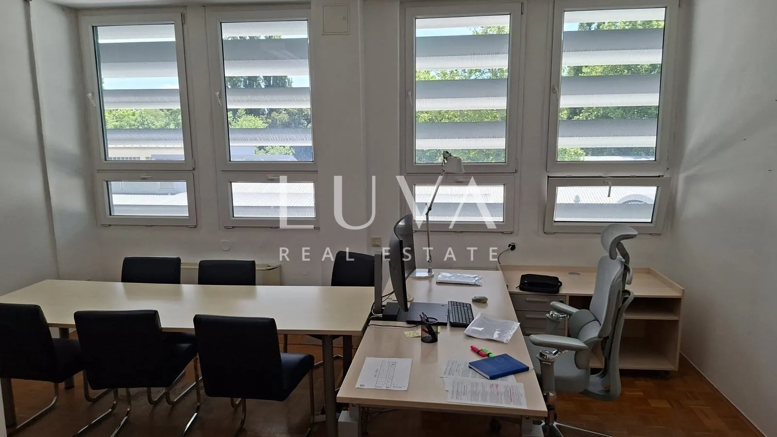 Zagreb, Folnegovićevo naselje, poslovni prostor 650m2, najam
