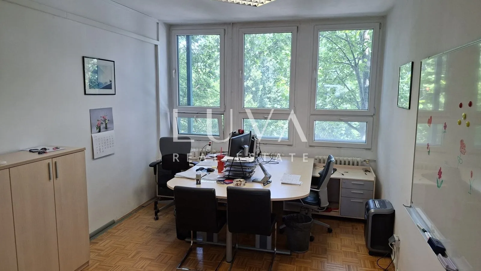 Zagreb, Folnegovićevo naselje, poslovni prostor 650m2, najam