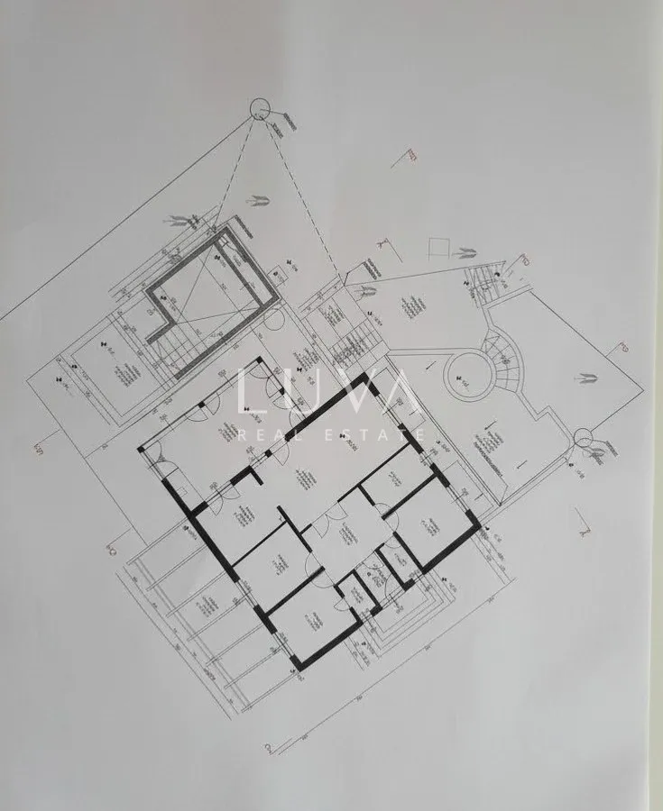 Pag, Šimuni, vila 158 m2 s bazenom, prvi red do mora