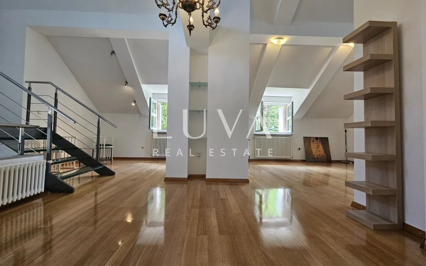 Zagreb, Maksimir, dvoetažni 5s stan 200m2, najam