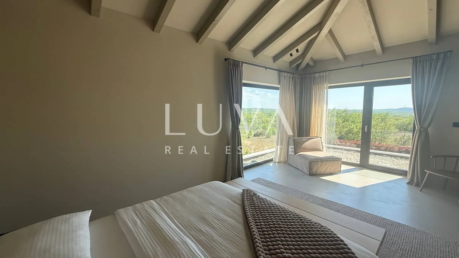 Istra, Sveti Lovreč, luksuzna vila s bazenom, najam