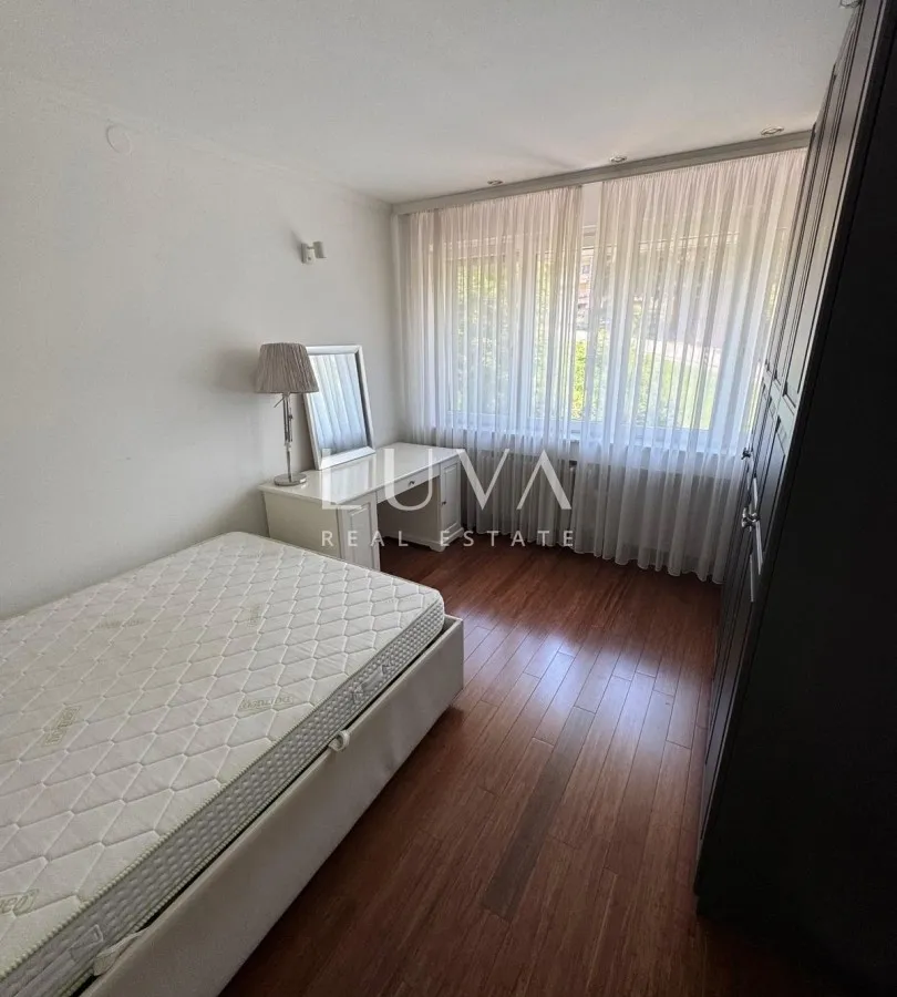 Zagreb, Medveščak, 5s stan 150m2 za najam