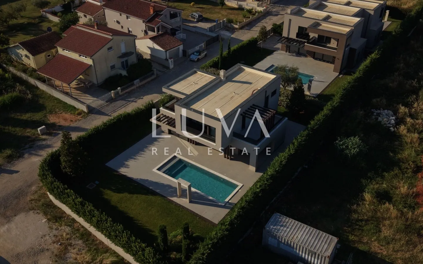 Istra, Štinjan, luksuzna vila s bazenom, 275 m2 na prodaju