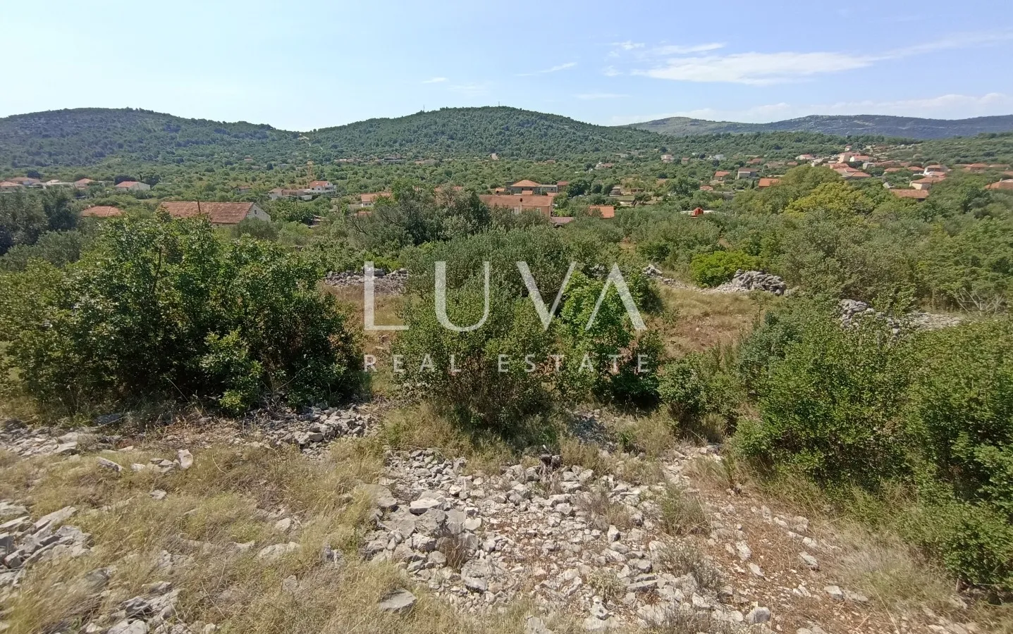 Marina, Vrsine, građevinsko zemljište + dozvola 1247m2 na prodaju