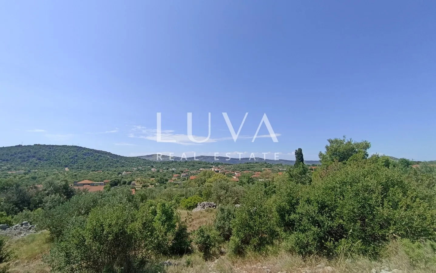 Marina, Vrsine, građevinsko zemljište + dozvola 1247m2 na prodaju