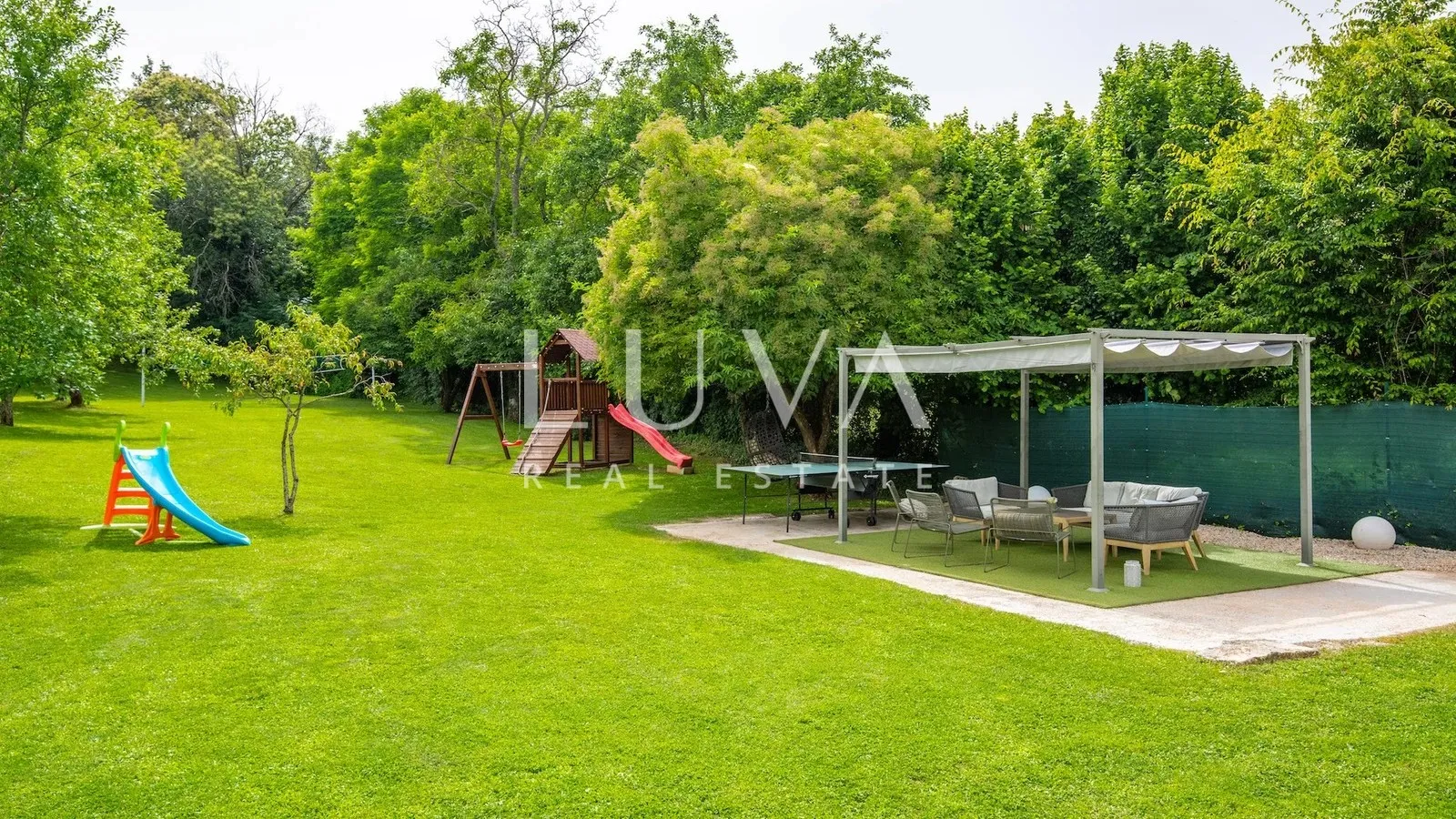 Istra, Pazin, kuća s bazenom za najam