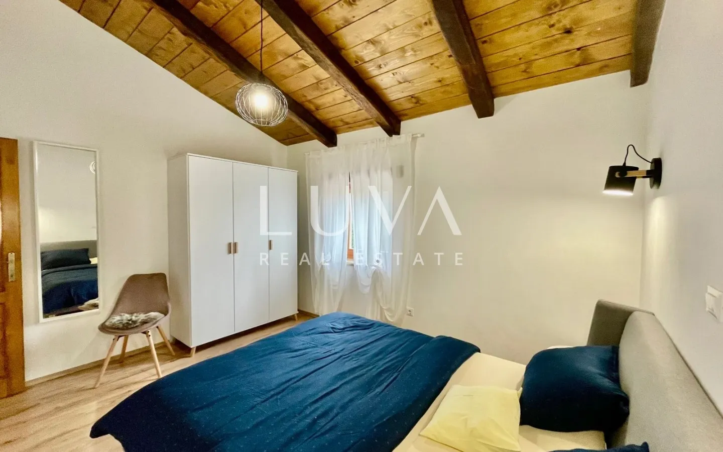 Istra, Pazin, kuća s bazenom za najam
