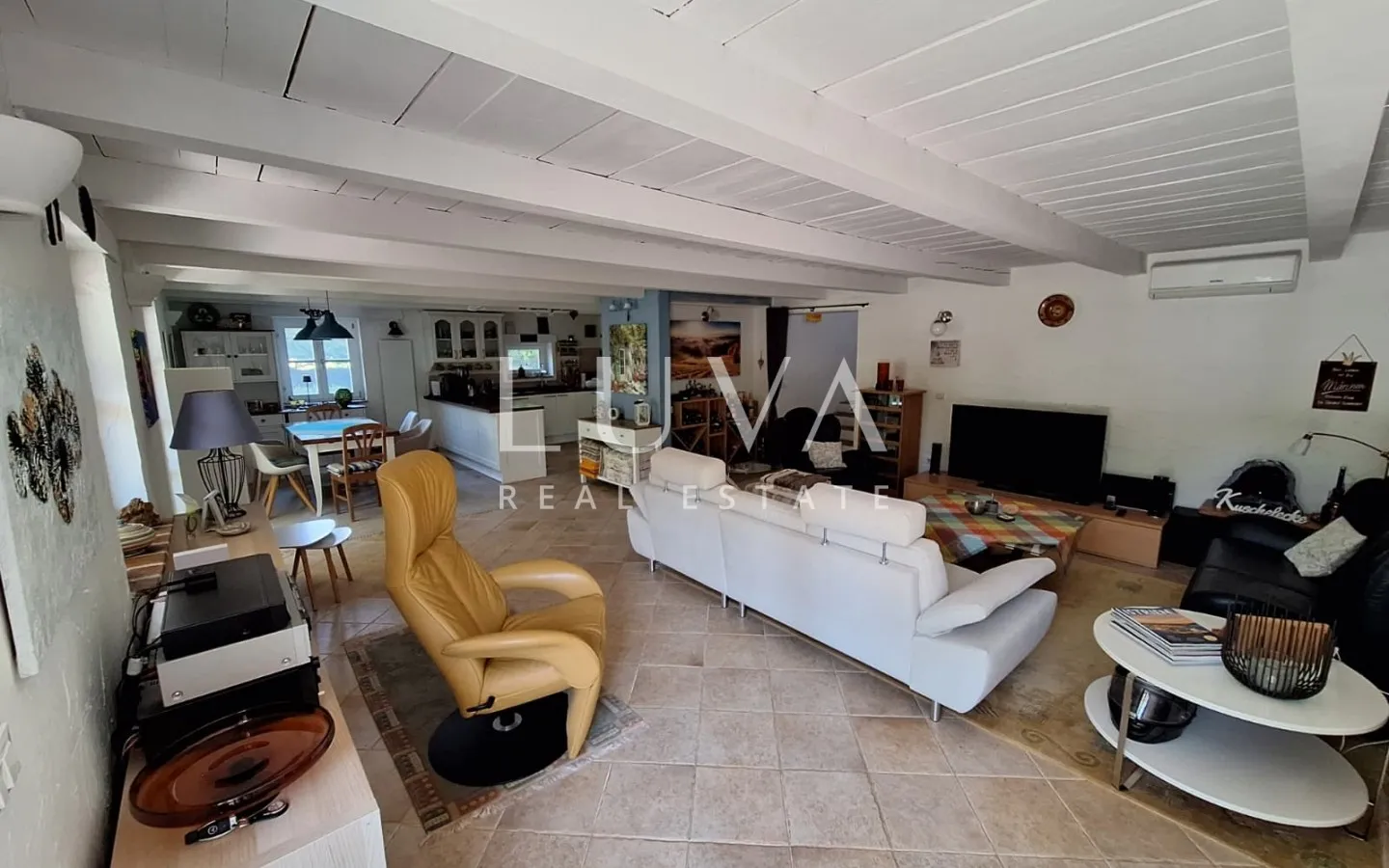 Istra, Baderna, istarska kuća s bazenom, 169 m²