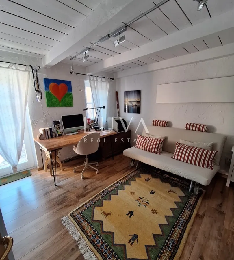 Istra, Baderna, istarska kuća s bazenom, 169 m²