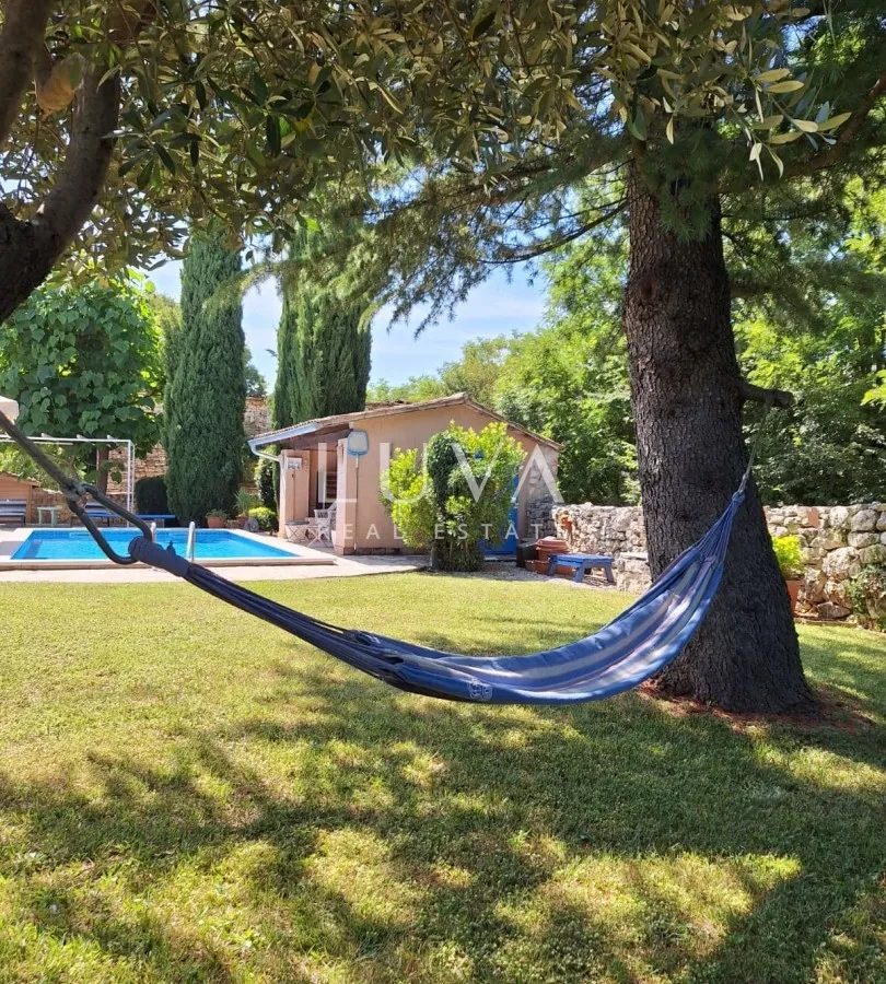 Istra, Baderna, istarska kuća s bazenom, 169 m²