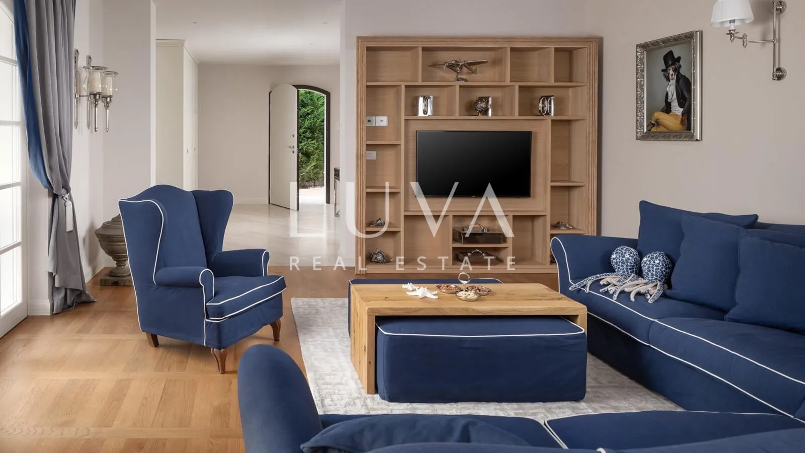 Istra, Poreč, luksuzna vila s bazenom, 320 m2 na prodaju