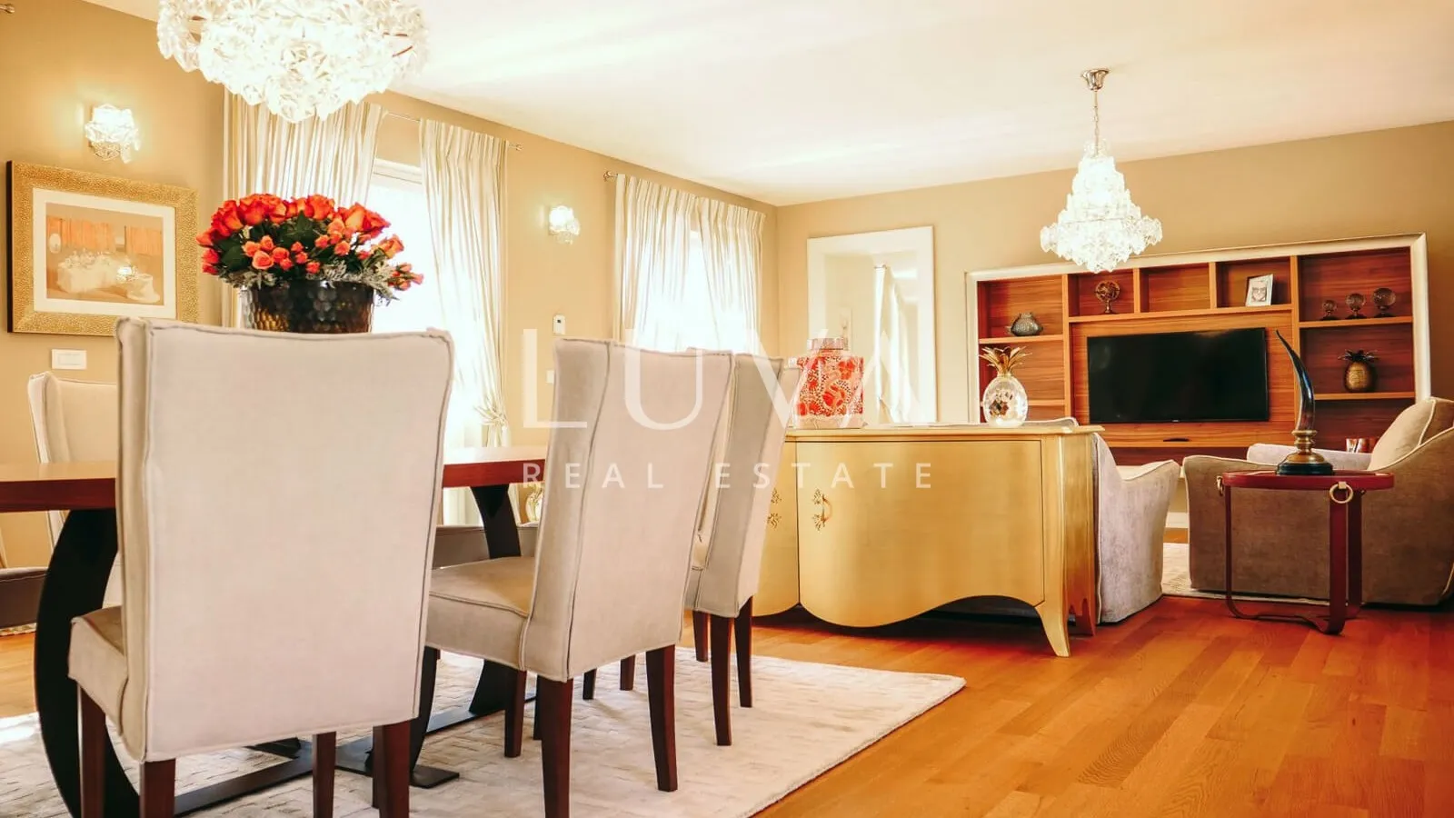 Istra, Poreč, luksuzna vila s bazenom, 288 m2 na prodaju