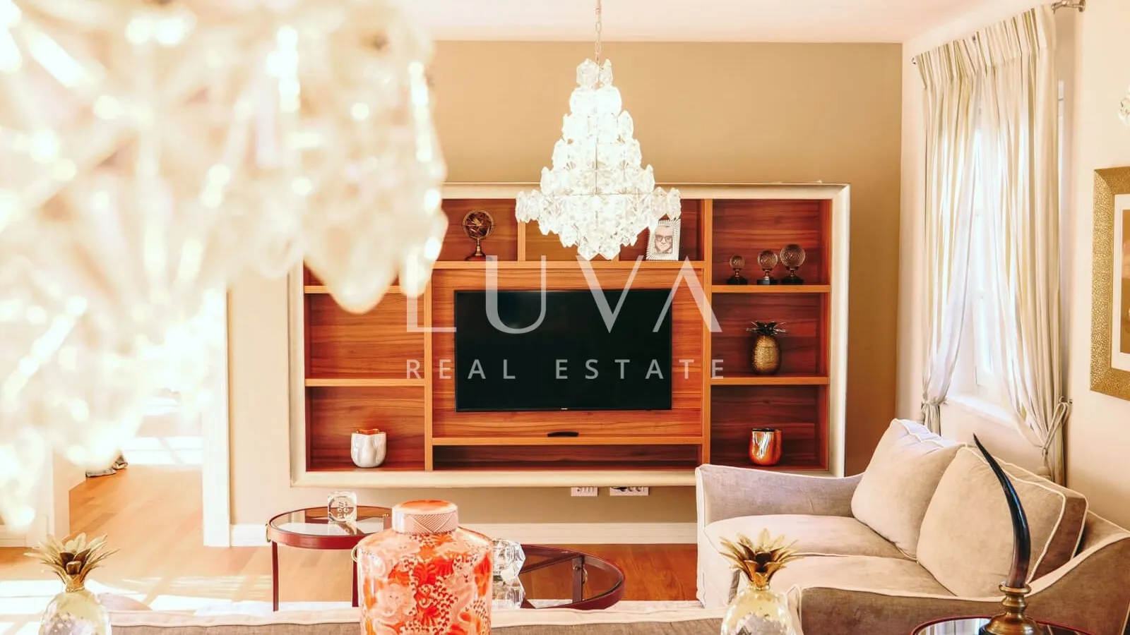 Istra, Poreč, luksuzna vila s bazenom, 288 m2 na prodaju