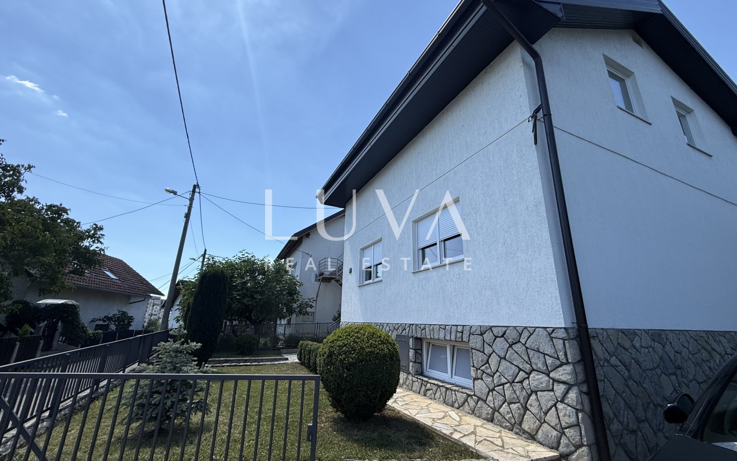 Zagreb, Vrapče, family house with garage, NKP 264 m²