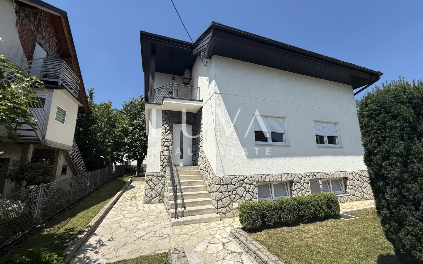 Zagreb, Vrapče, family house with garage, NKP 264 m²