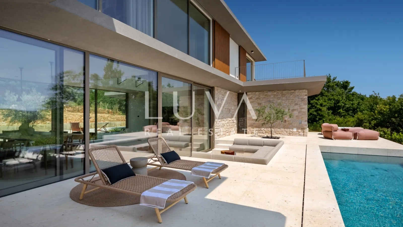 Istrien, Pazin, luxuriöse Designervilla 360 m2, zu verkaufen