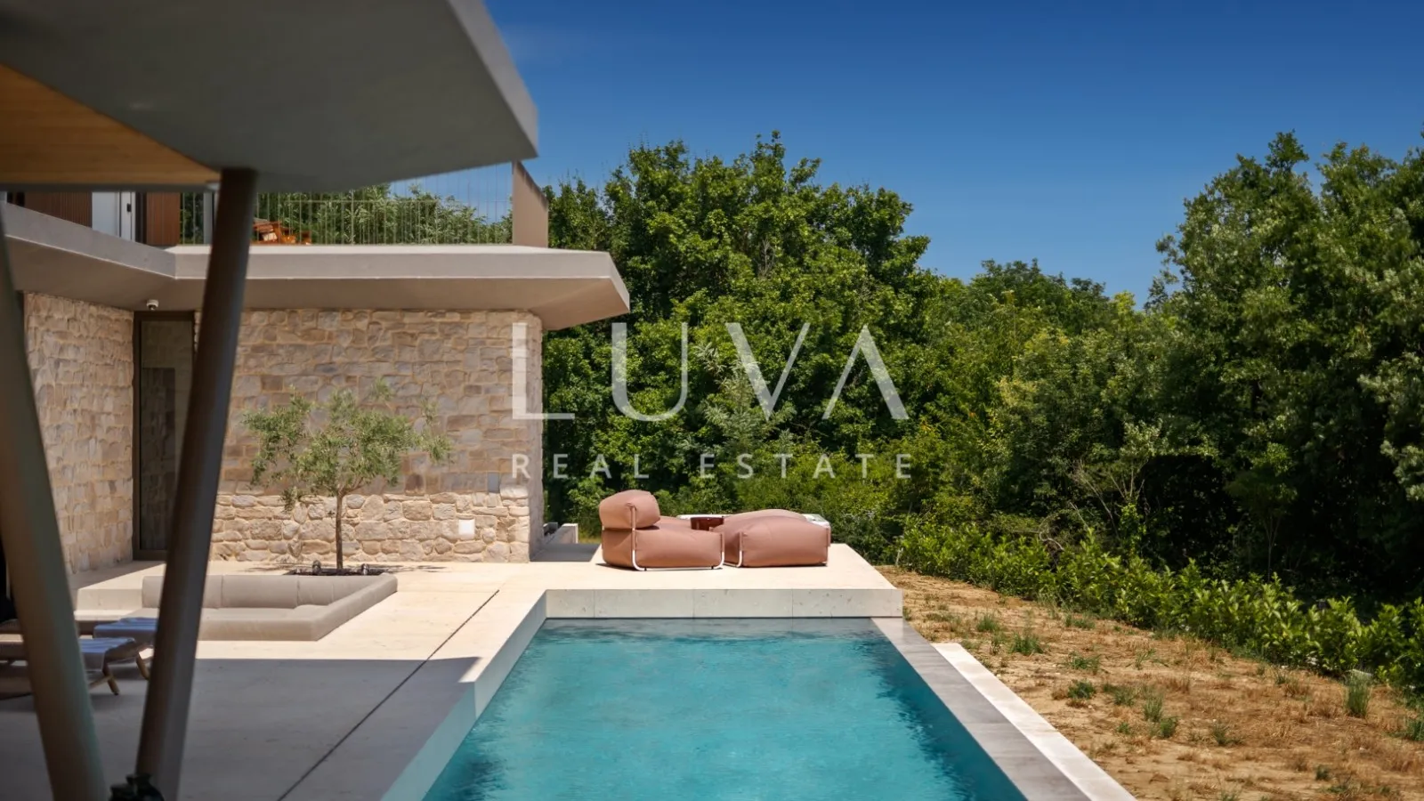 Istra, Pazin, luksuzna dizajnerska vila 360 m2, prodaja