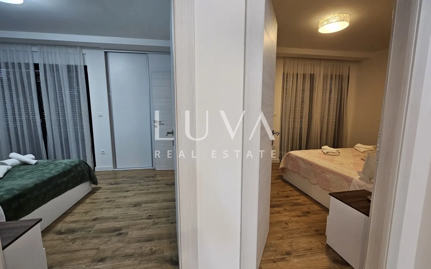 Solin, Koprivno, villa s bazenom, ljetnom kuhinjom na prodaju
