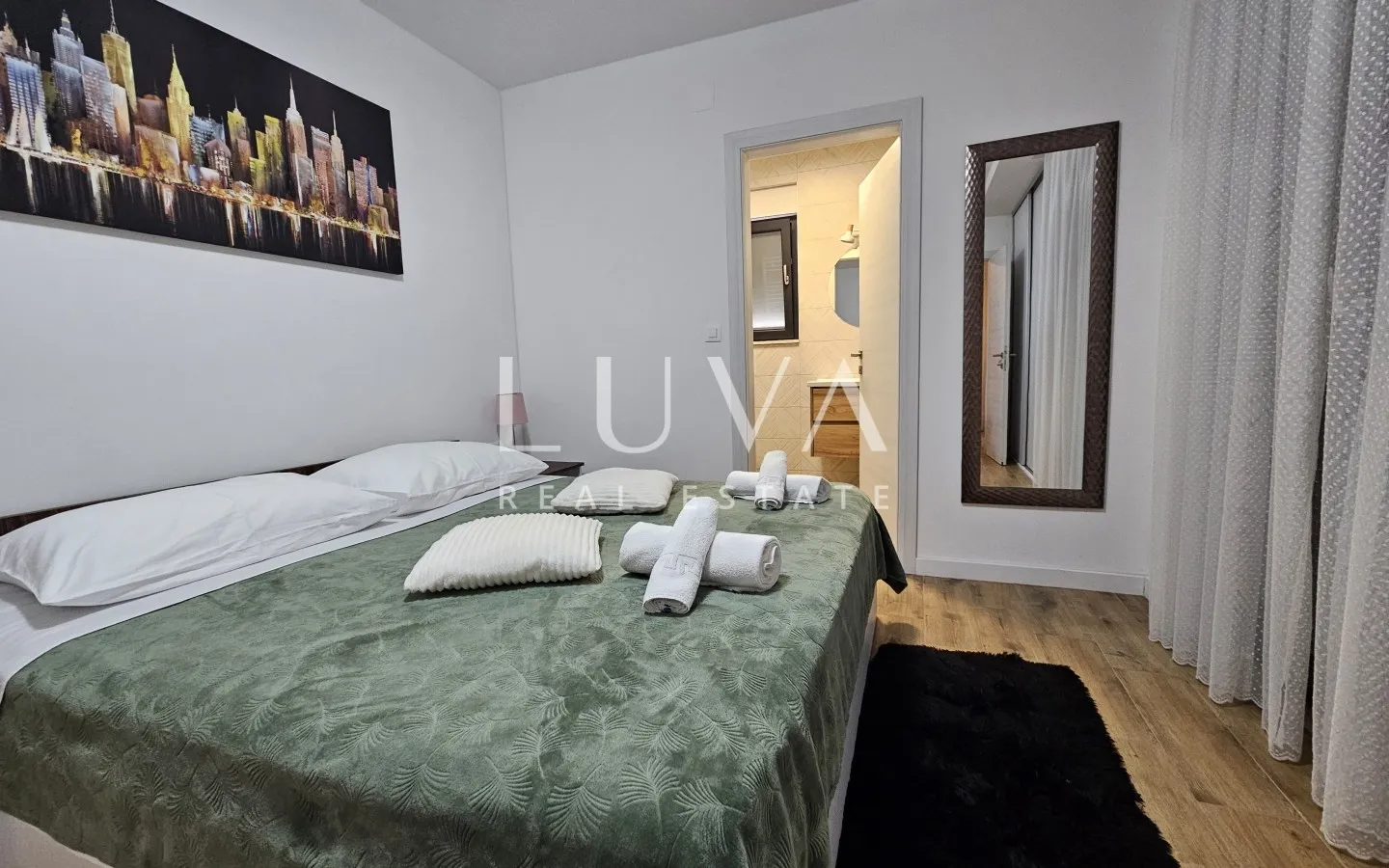 Solin, Koprivno, villa s bazenom, ljetnom kuhinjom na prodaju