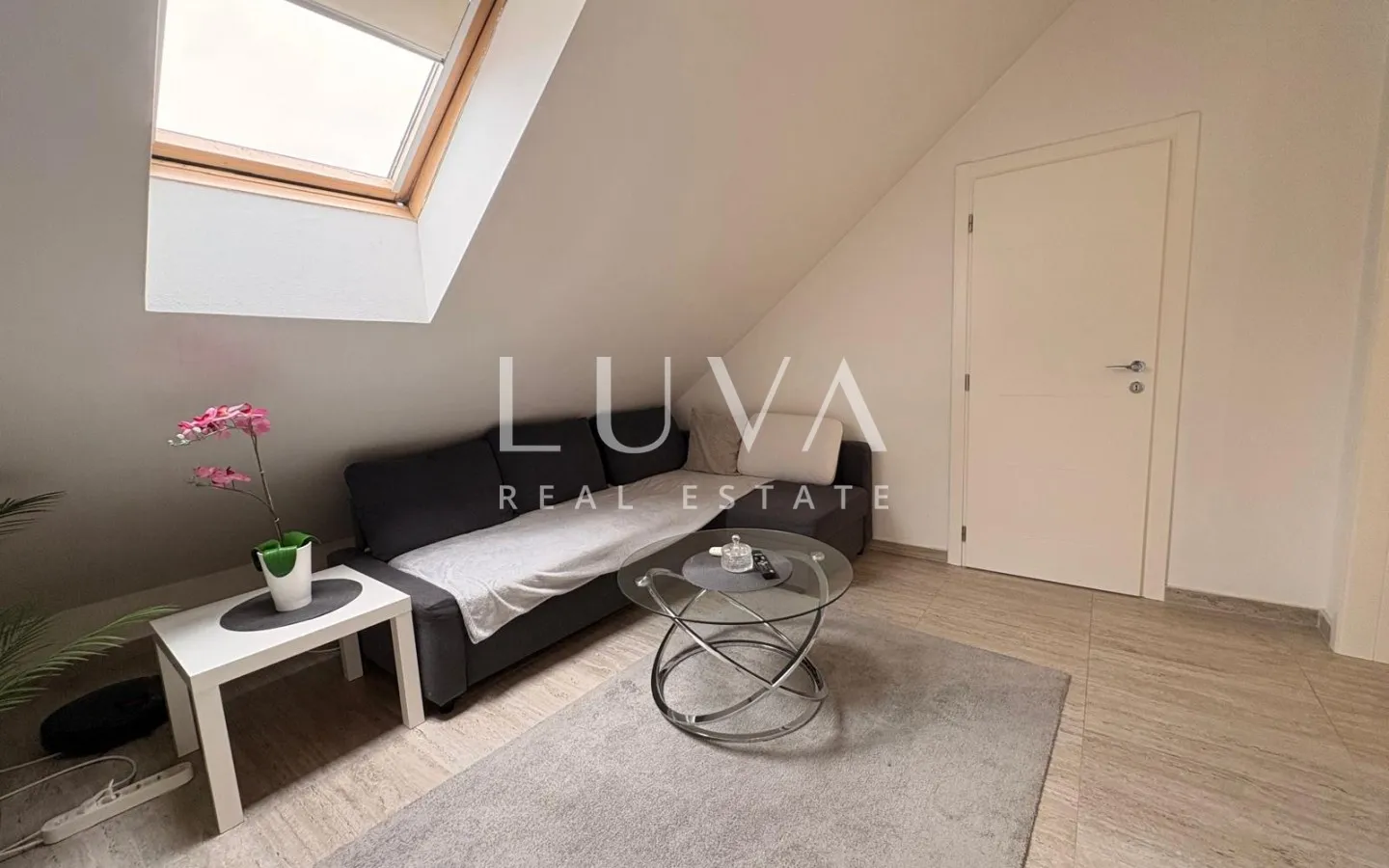 Zagreb, Trešnjevka, moderne Wohnung, 55m2 zu vermieten
