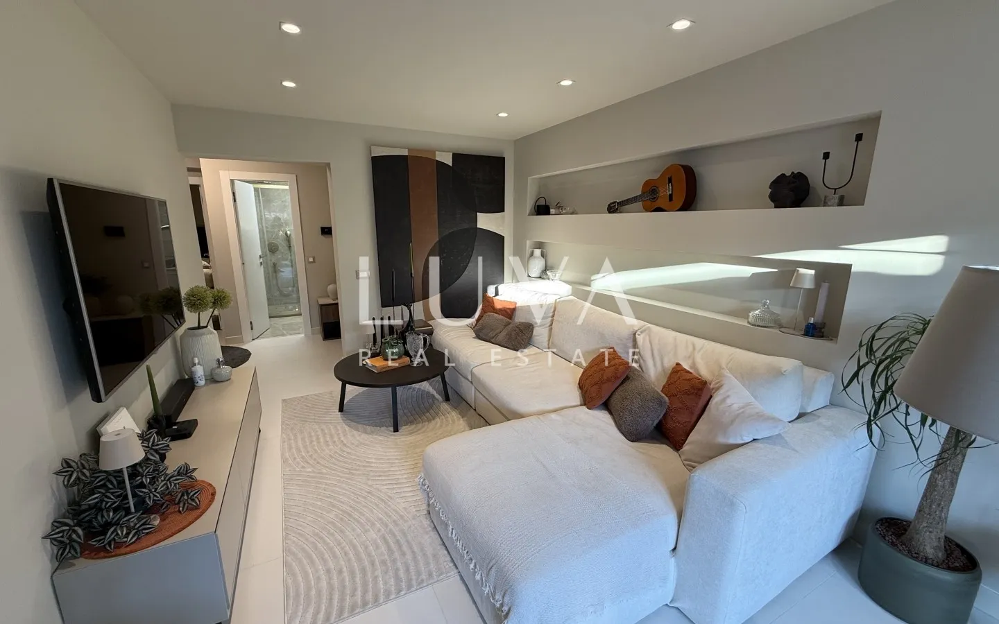 Istria, Novigrad, modern 4 room apartment 73m2 with Garden and Tavern